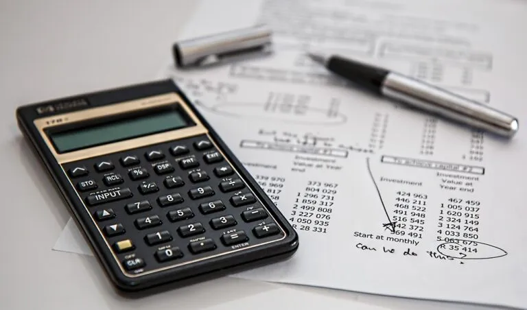 Simplifier la gestion des salaires grâce à un service de paie externalisé