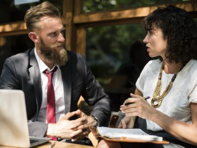 Recrutement local en Normandie : quel impact pour l’économie ?